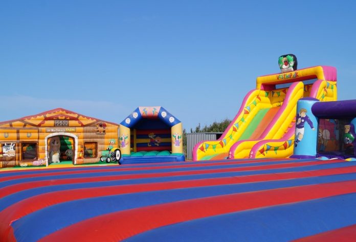 Best Place to Hire the Bouncy Castles and Inflatables in London