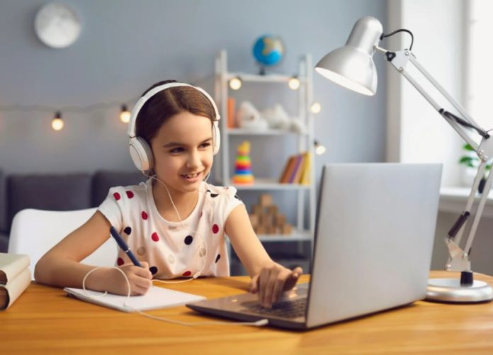 How to Find Online Python Classes for Kids in the UK