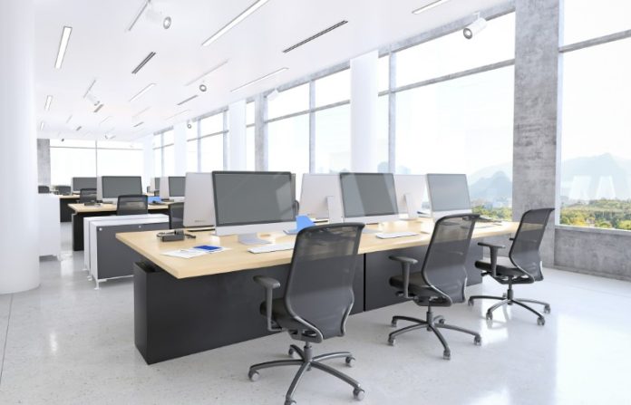 5 Factors to Consider When Buying an Office Desk