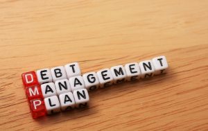 What Are the Advantages of Debt Management Plans