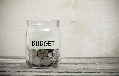 7 Best Tips on How to Choose the Right Business Property - Consider your budget