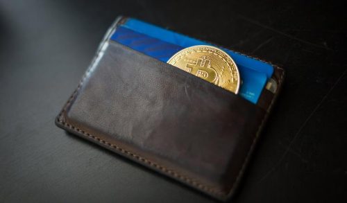 Pros and cons of non-custodial wallets