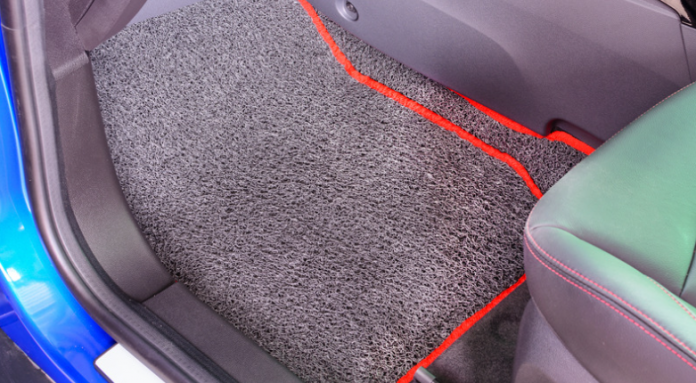 Custom vs OEM Car Mats - Which Should You Choose