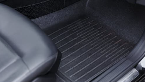 What is an OEM car mat