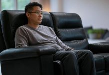 Black Pure Leather 2 Seater Electric Recliner Sofa Luxurious Blend of Comfort and Style Black Pure Leather 2 Seater Electric Recliner Sofa