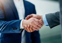 5 Strategic Insights for Building a Bespoke Merchandise Partnership building a bespoke merchandise partnership